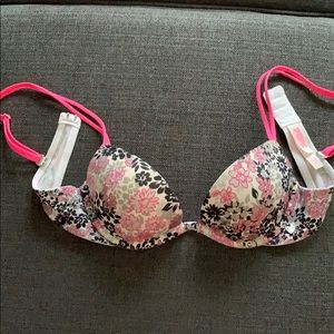 Victoria’s Secret PINK push up bra 34A